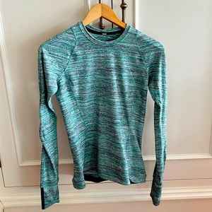 Lululemon top